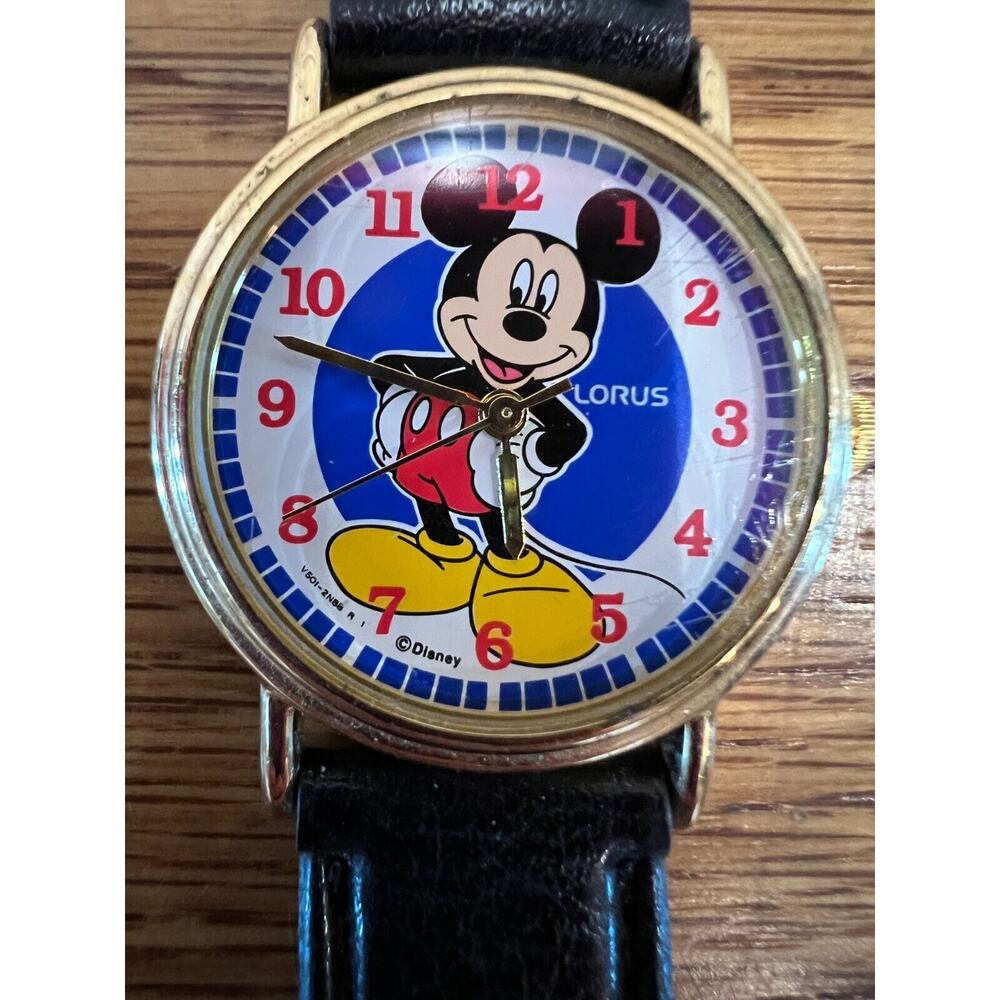Vintage Lorus Disney Mickey Mouse Watch V501-6S70‎ Black Band